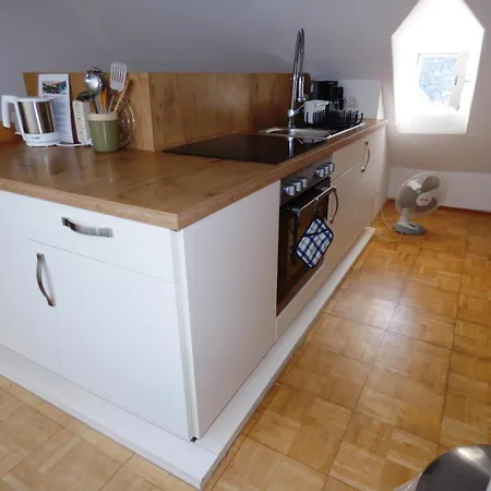 Old Winery アパート